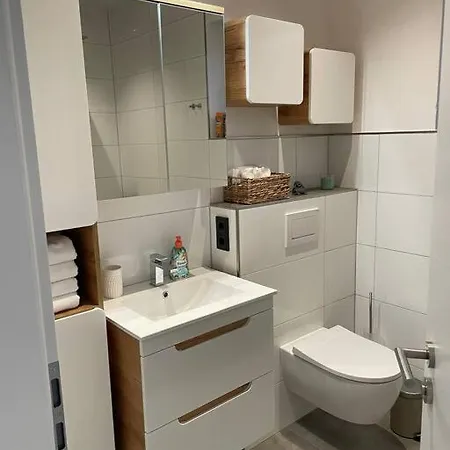 Gemuetliche, Topp Ausgestattete Ferienwohnung Bann Exterior foto
