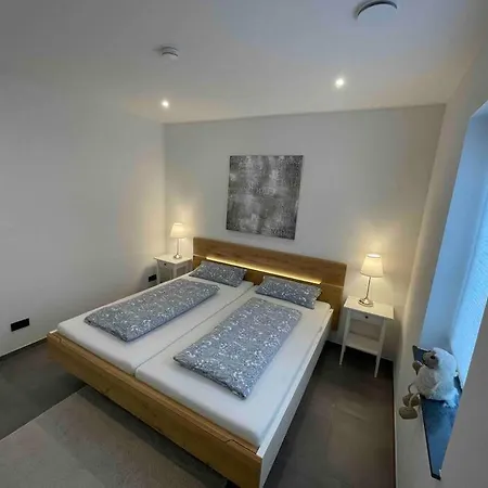 Gemuetliche, Topp Ausgestattete Ferienwohnung Bann Exterior foto